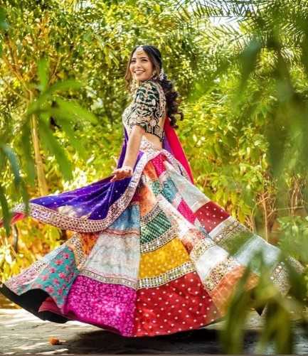 Hevay Muslin Cotton With Embrodery & Mirror Work